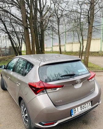 Toyota Auris cena 52500 przebieg: 78000, rok produkcji 2015 z Białystok małe 254